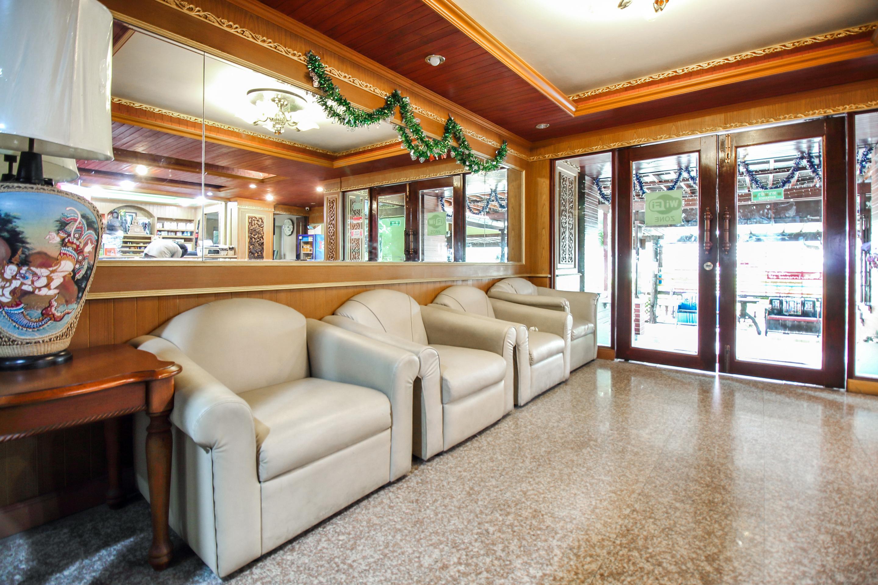 Oyo 280 Thai Garden Resort 방콕 외부 사진