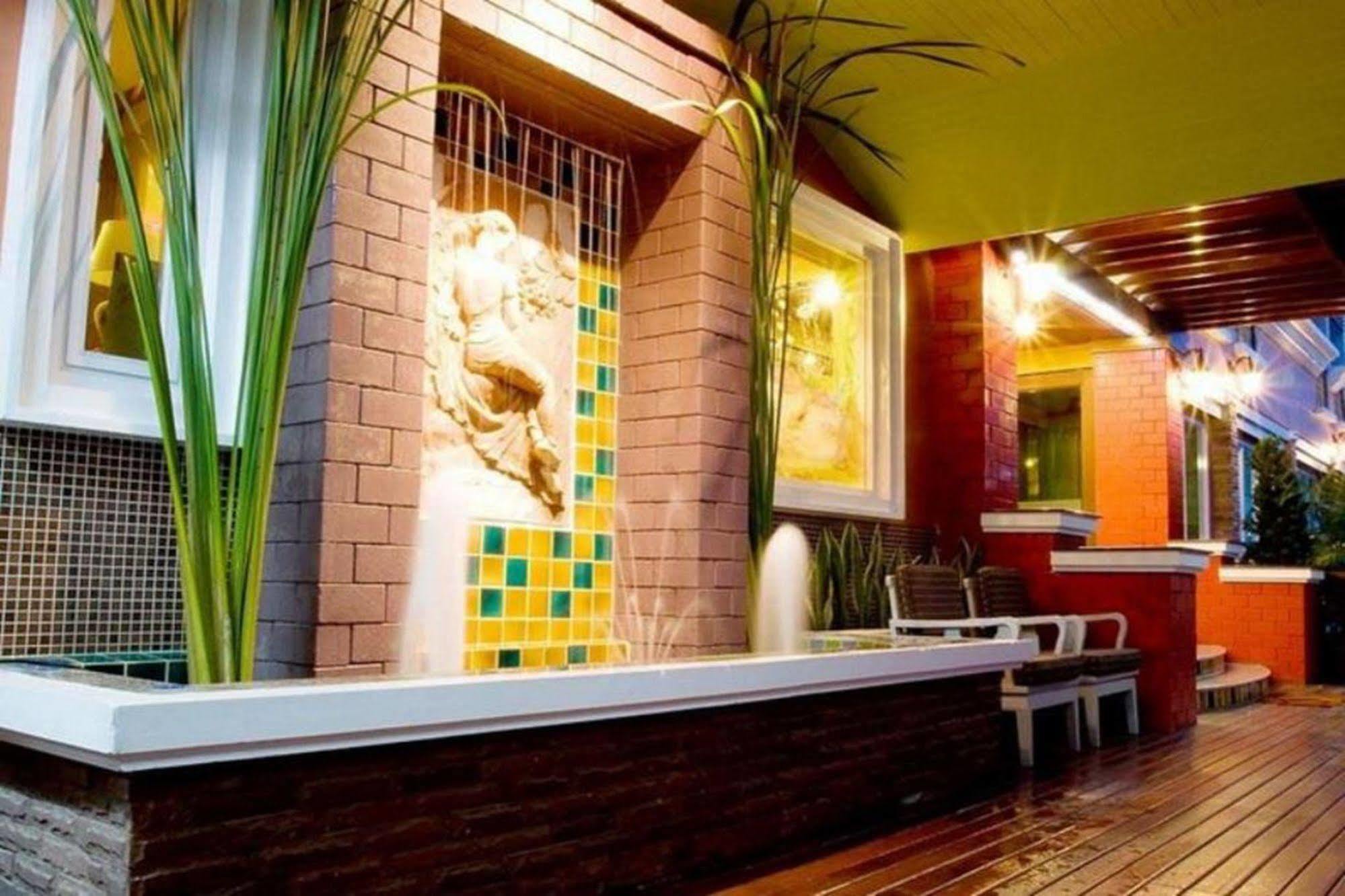 Oyo 280 Thai Garden Resort 방콕 외부 사진
