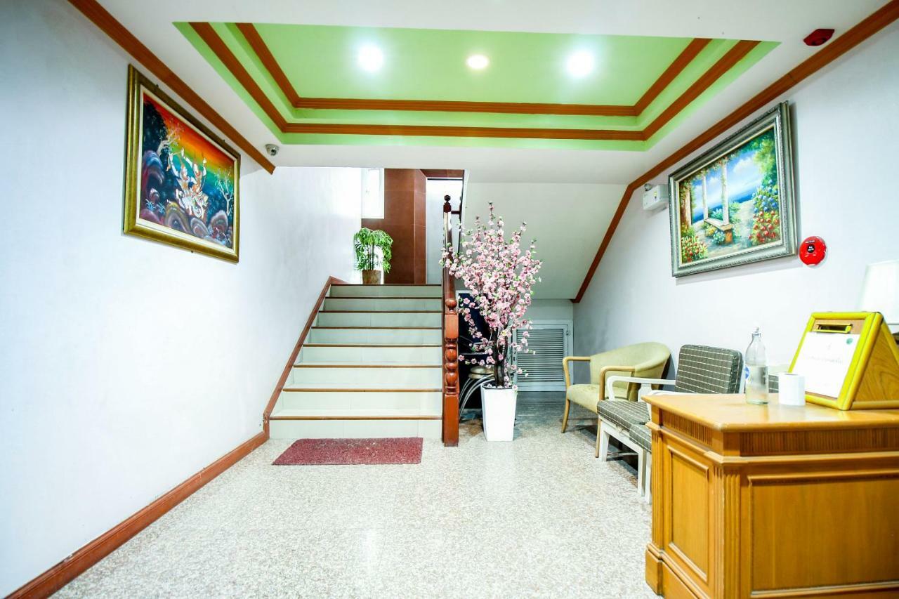 Oyo 280 Thai Garden Resort 방콕 외부 사진